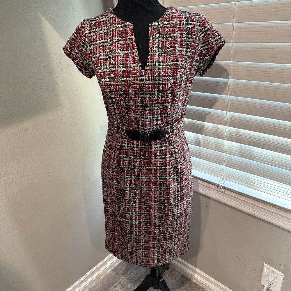 Enfocus Studio Elegant Plaid Dress with Belted Detail‎